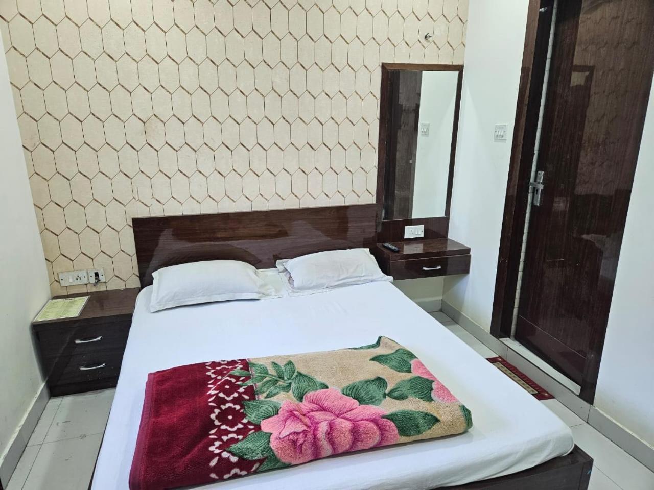Hotel Elliot Comfort Inn Calcutta  Esterno foto
